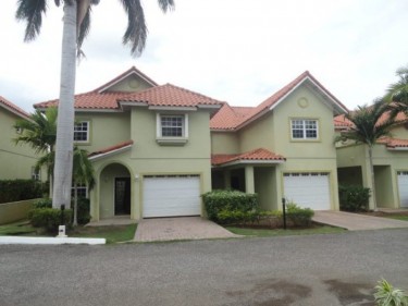 3 BEDROOM IN GATED COMMUNITY