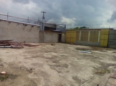 WAREHOUSE SPACE FOR SALE/RENT KGN&ST. ANDREW