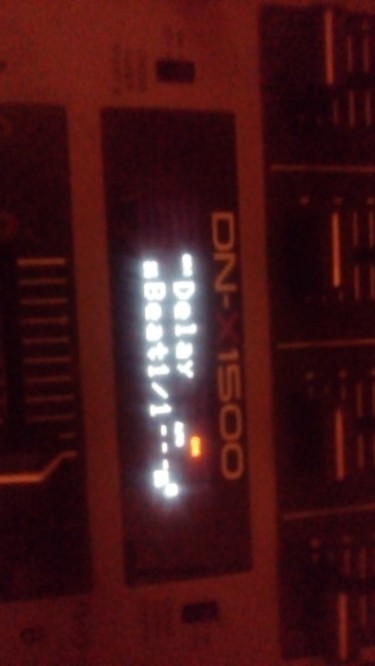 2 Denon DNHS5500 USB Players,1 Denon DNX1500 Mixer
