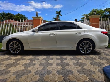 2013 Toyota Mark X For Rent