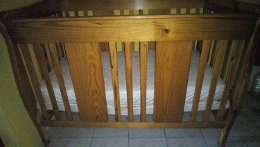 Baby Crib For Sale With Mattress.