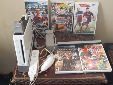 Nintendo Wii With Games-negotiable