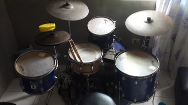 Drumset Forsale Comes With Double Pedal