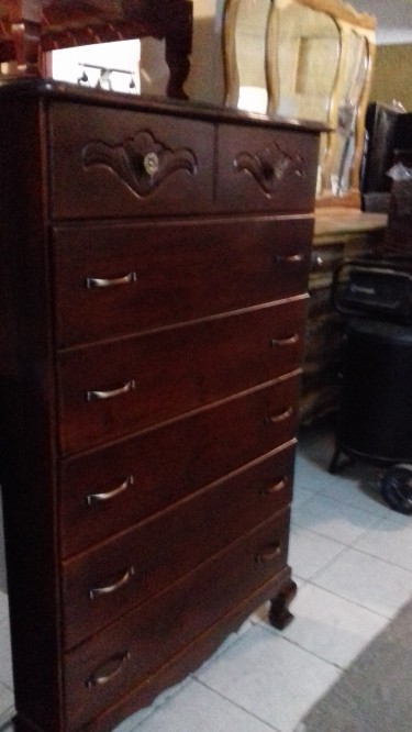 Beautiful Solid Wood 7 Drawer Chest Of Drawers For
