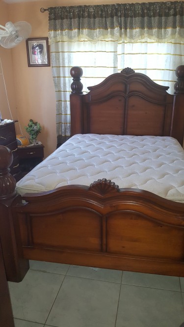 Fairly New Bed In Excellent Condition 