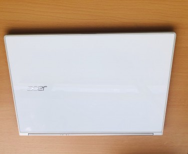 Acer Aspire S7 Laptop - I7 Touchscreen 