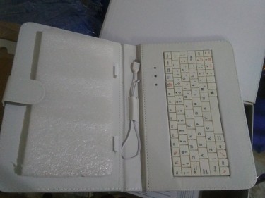 Smart PC Tablet With Keyboard