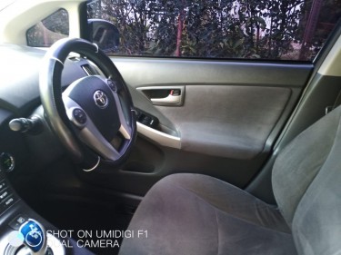 2011 Toyota Prius- $1,310,000 (SALE)
