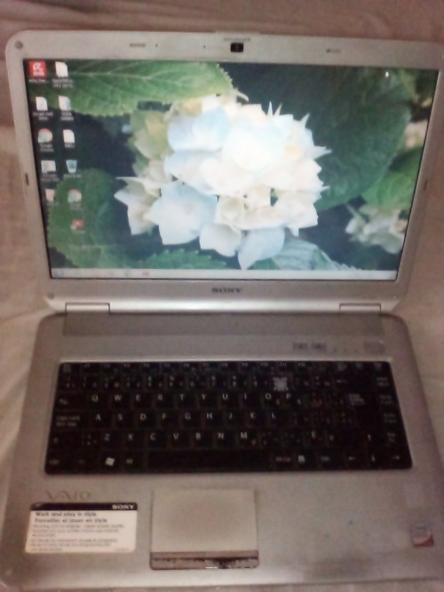 Laptop Sony Selling No Fault Fully Up Cd Drive Wif