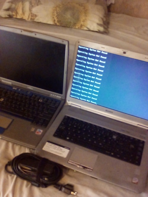2 Laptop For Sale Cheap 1 Wah Flash And 8.g Both