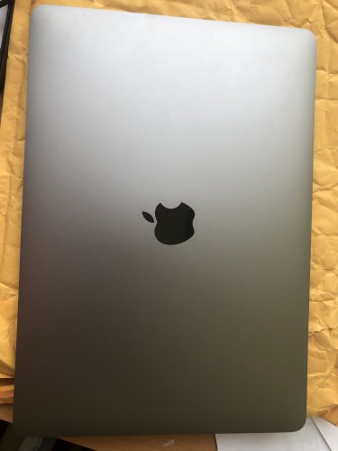 Apple MacBook Pro (2017) - Refurbished 