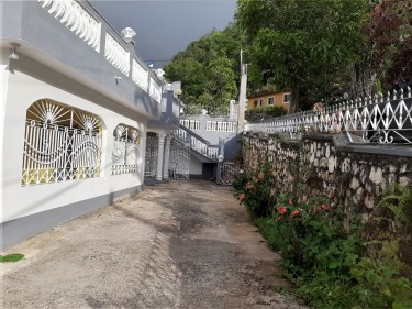 1 Bed 1 Bath - Red Hills, Padmore Dist, St. Andrew