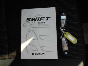 SUZUKI SWIFT 2014 White