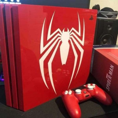 PlayStation 4 Console Spider Man Limited Edition