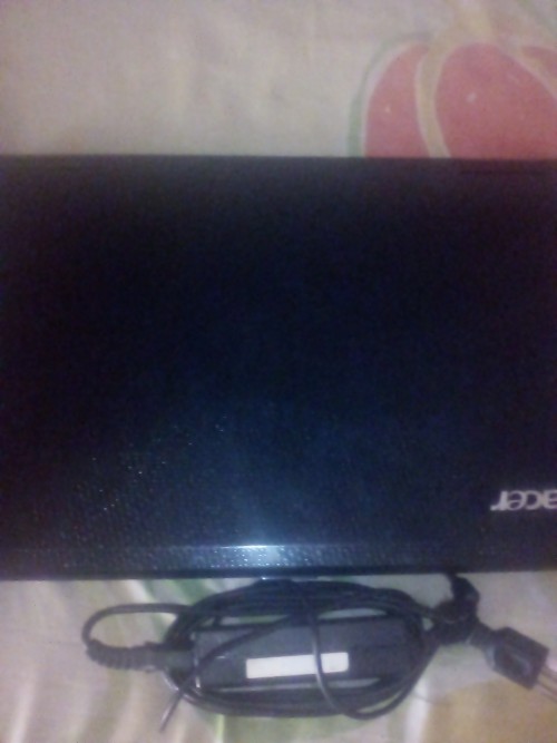 Acer Laptop For Sale Working Windows 7 4gb 21k Nw
