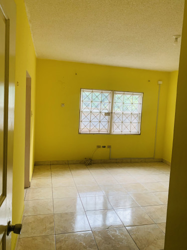 2 Bedroom 2.5 Bth Apartment For Rent