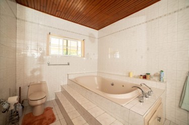 6 Bedrooms & 4 Baths - Mandeville