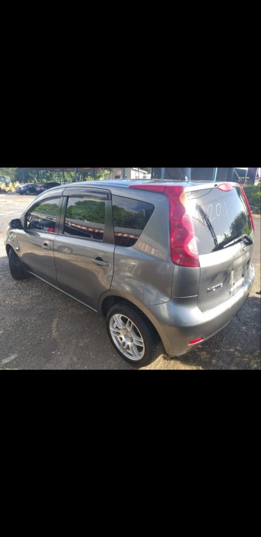 2011 Nissan Note G