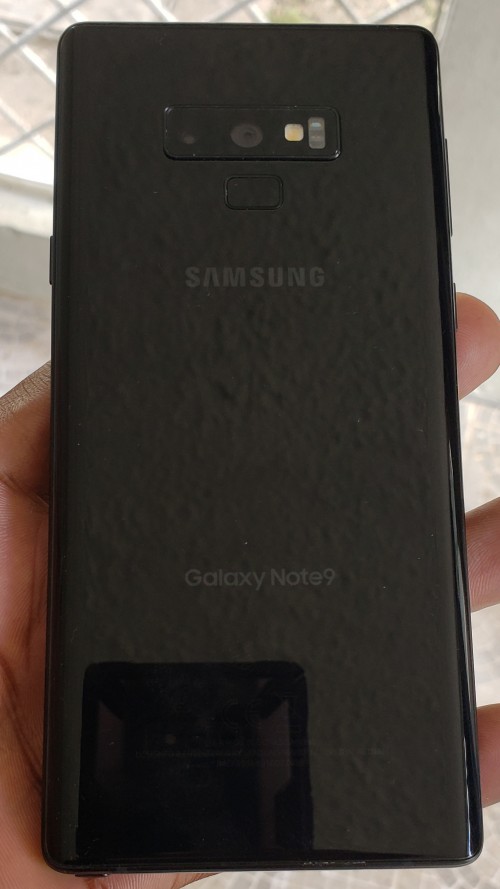 Black Samsung Galaxy Note 9