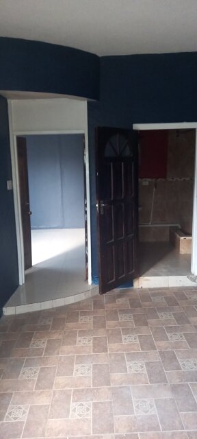1 Bedroom House