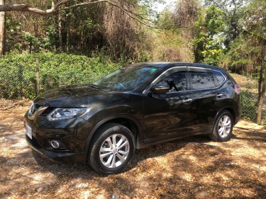 2016 Dark, Olive Green Nissan X-trail