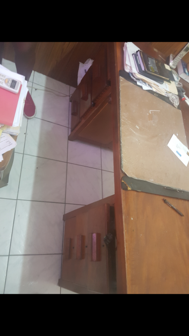 Used Office Furnitures And Refrigerator 