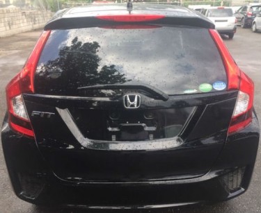 2015 HONDA FIT (NEWLY IMPORTED)