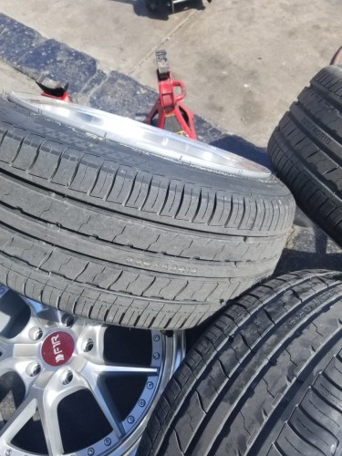 Car Rim Tyre