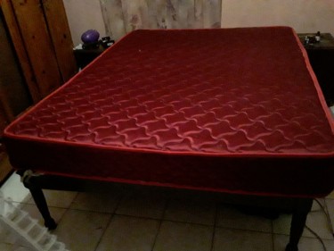 CHEAP QUEEN SIZE BED $16,000 ONLY