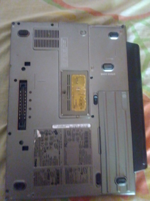 Dell Laptop For Sale Charger Up No Issue 2gb 17k