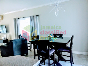 2 Bedroom Furnished Townhouse