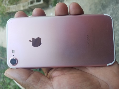 IPhone 7 128GB 33k Call  R Text 8765912133