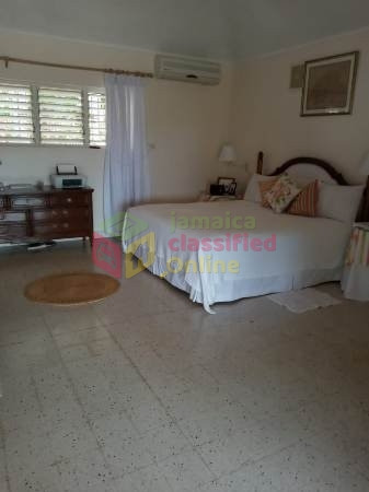 5 Bedrooms, 5 Bathrooms