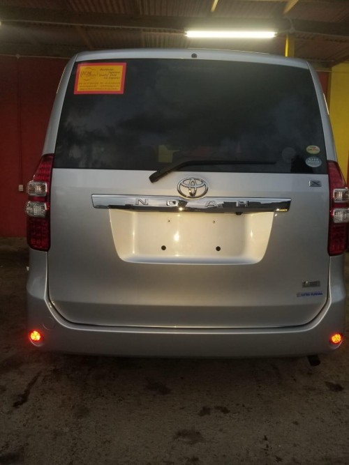 2010 Toyota  Noah For Sale Newly Imported 1.750mil