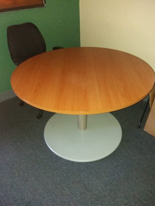 4ft. Round Meeting Table