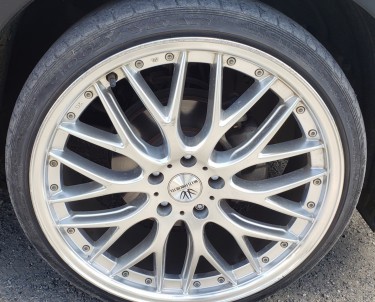 4- 20in Sport Rim And Low Profile Tyres