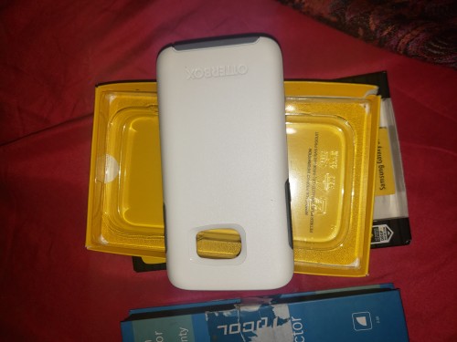 2 S7 Screen Protector And 1 Hard Case