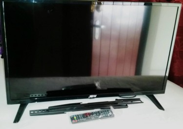 JSW New Smart  32inches Tv For Sale.