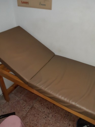 Therapy/ Practitioner's Bed
