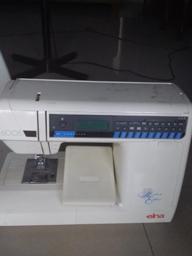 Multi-Function Sewing Machine, Embroidery, LCD Scr