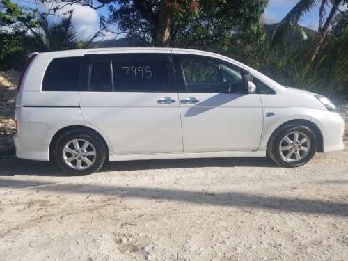 2010 Toyota  ISIS Platana Newly Imported For Sale