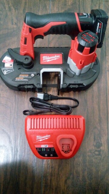 Milwaukee M12 Bandsaw Set Blade Included