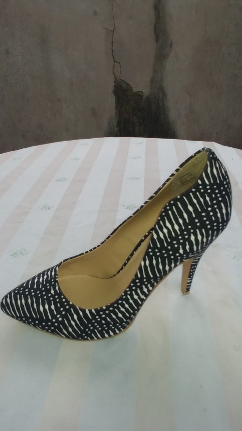 Black And White High Heels, Size 10