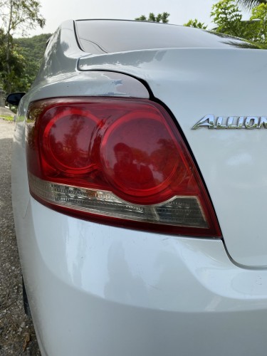2013 Toyota Allion Backlights