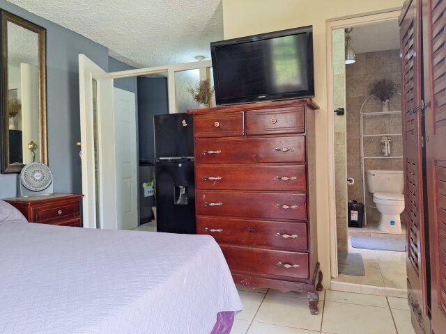 1 Bedroom Furnished Self Contained Studio Suite