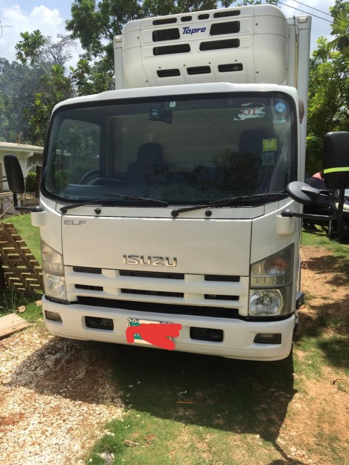 2013 Isuzu FREEZER Truck (Reefer)