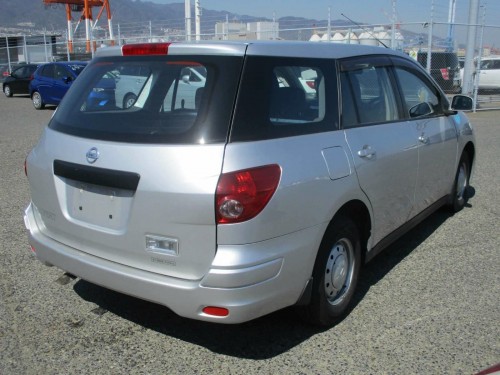 2014 Gray Nissan AD Wagon