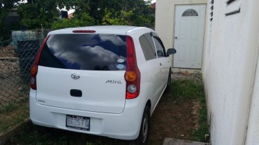  Daihatsu Mira Coupe 