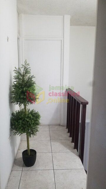 Gated 2 Bedrooms Townhouse with Patio Access