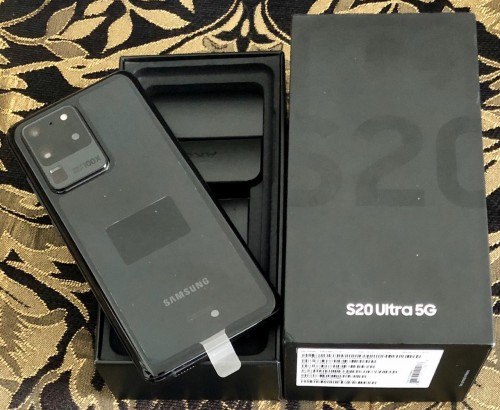 BRAND NEW IN BOX Samsung Galaxy S20 Ultra